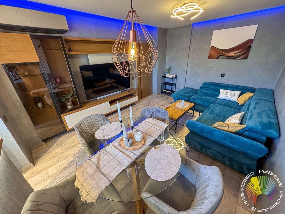 Дава се под наем Двустаен апартамент в Бургас, Център - 52 кв.м за 612 € - Снимка #4