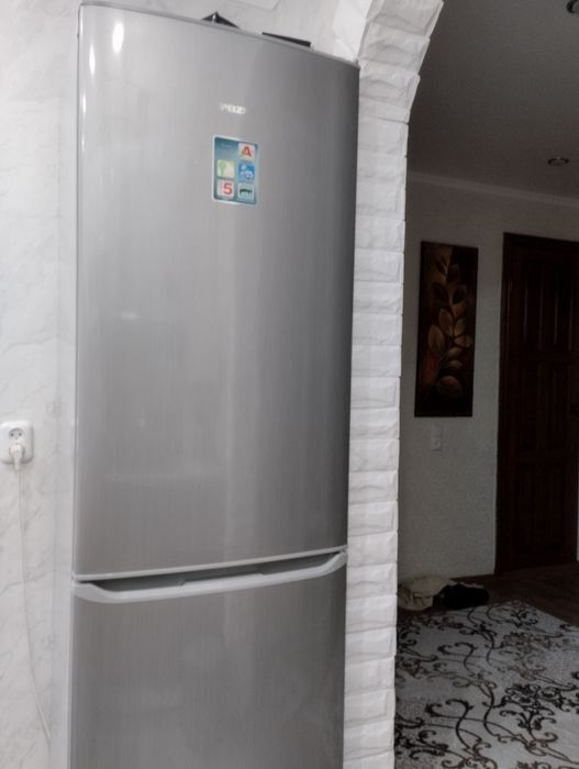 Продам Холодильник б/у