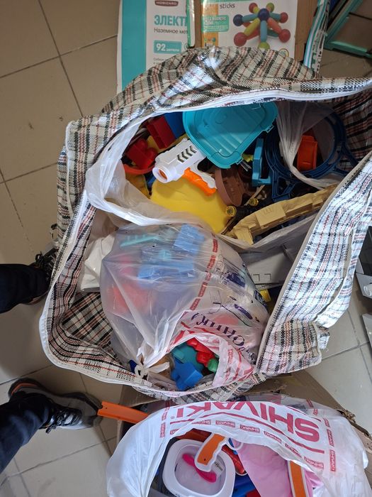 Игрушки разнобой