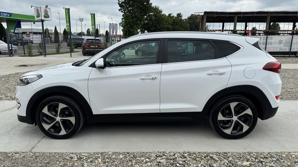 Hyundai Tucson 1,7CRDI , cutie automata