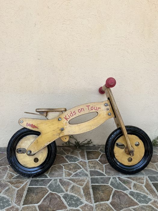 Bicicletă ajutătoare pt copii