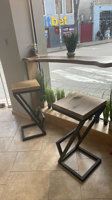 Бар столове от желязо и масив