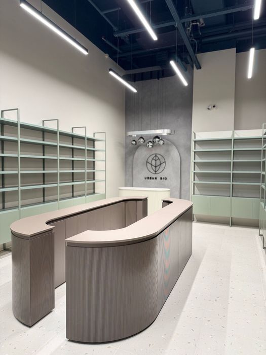 Mobilier comercial premium – stare impecabilă, documentație completă