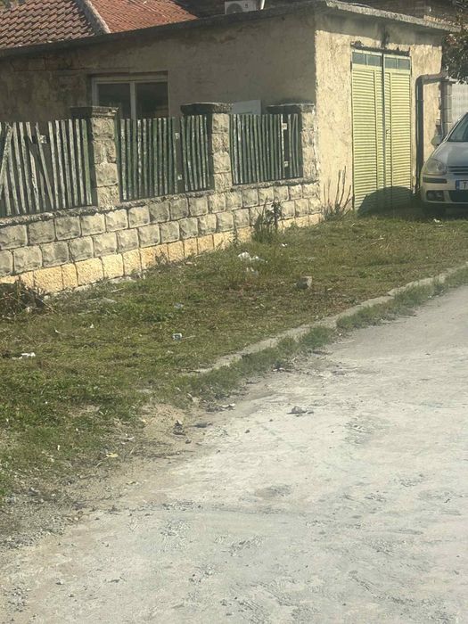 Продава се Къща в с. Памукчии, Област Шумен - 12345 кв.м за 1 €/кв.м - Снимка #2