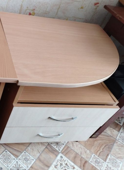 Продам тумбочку небольшую