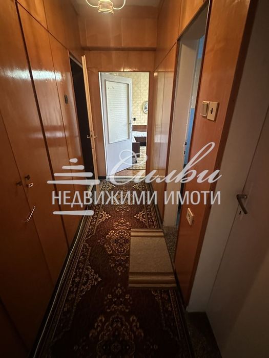 Тристаен ТУХЛЕН апартамент с ГАРАЖ - кв. Център!