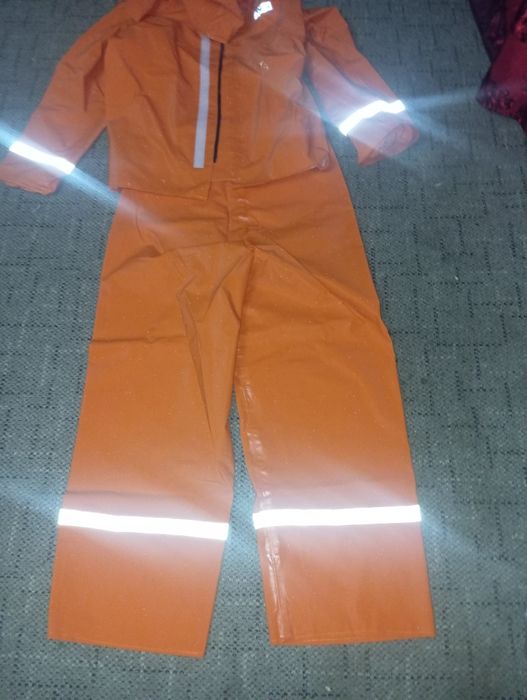 Продам костюм от дождя