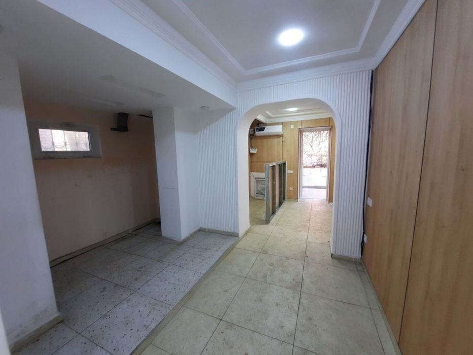 Аренда Айбек 1 линия под Кафе или Бизнес