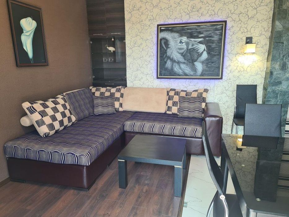 Дава се под наем Тристаен апартамент в Варна, Автогара - 70 кв.м за 600 € - Снимка #2