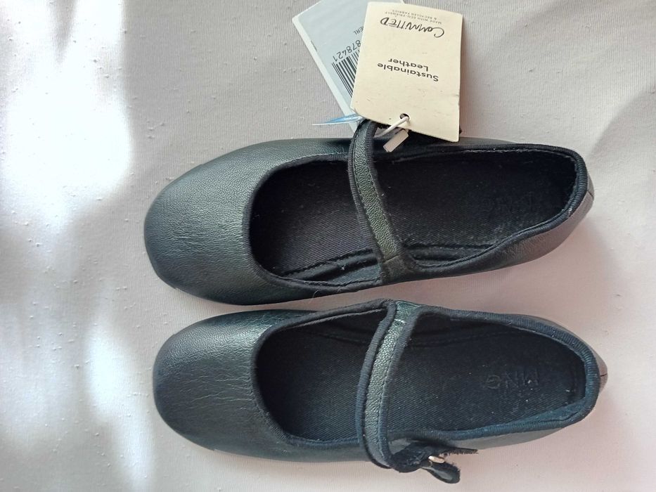 Обувки за момиче 30 номер