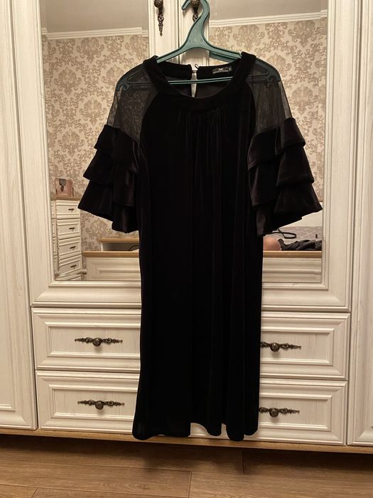 На продаже платья