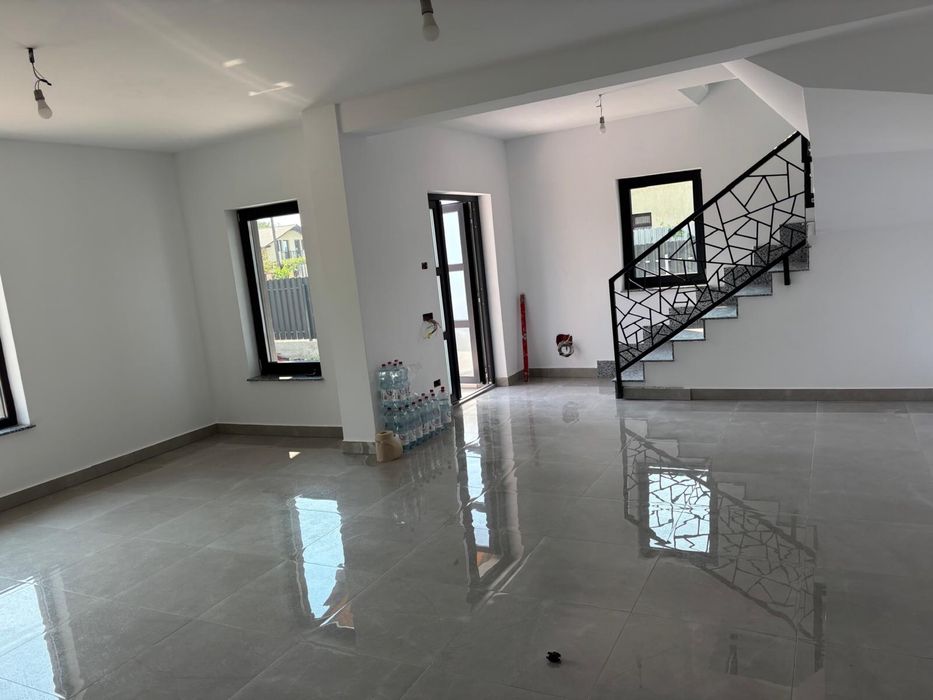 Vila de vanzare Bacau,strada Agudului nr 34