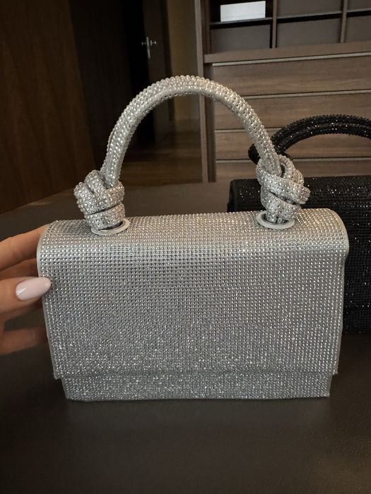 Чисто Нови Дамски Дрешки+чанти