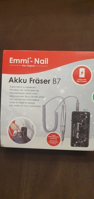 Masa manichiura si freza Emmi Nail Akku Fraser B7