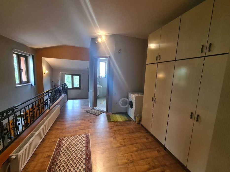 Двуетажна къща в кв.Кенана,град Хасково