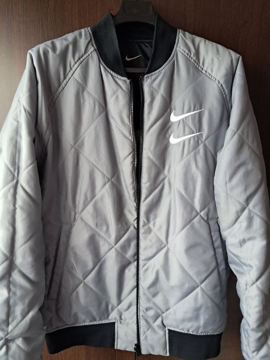 Geaca Nike două fețe