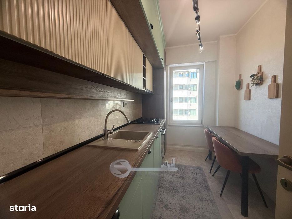 Apartament 3 Camere, Copou, 90 Mp, Decomandat, Mobilat, Intabulat, Loc