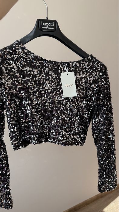 Нов комплект блуза и пола с пайети – с етикети