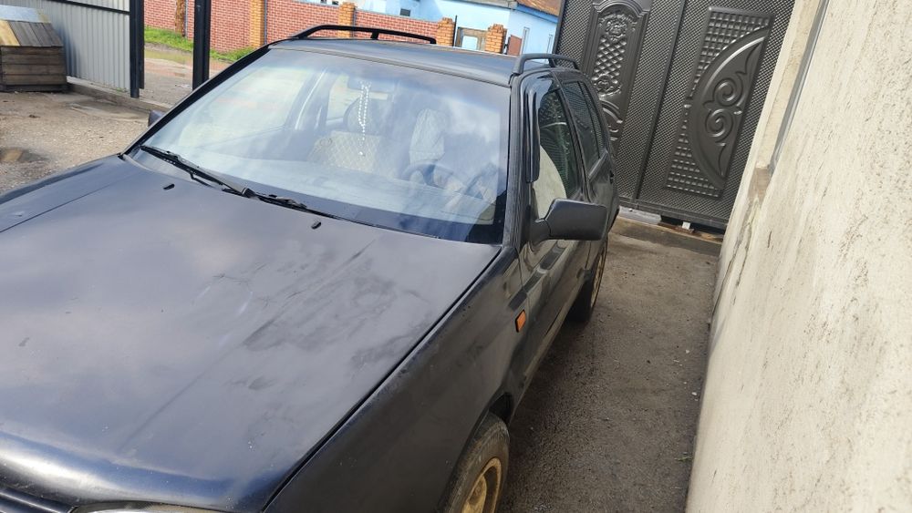 Автомобиль гольф