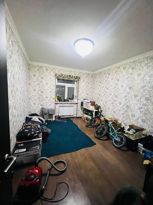 Сергели 9-худуд срочно продается 3*4 квартира.