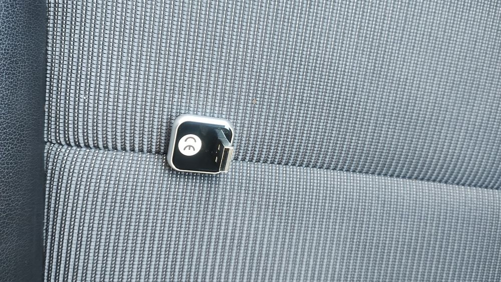 Безжичен адаптер за Android auto  и Car Play