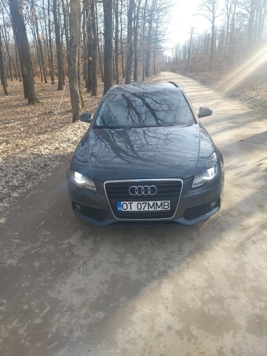 Vând Audi a4 b 8