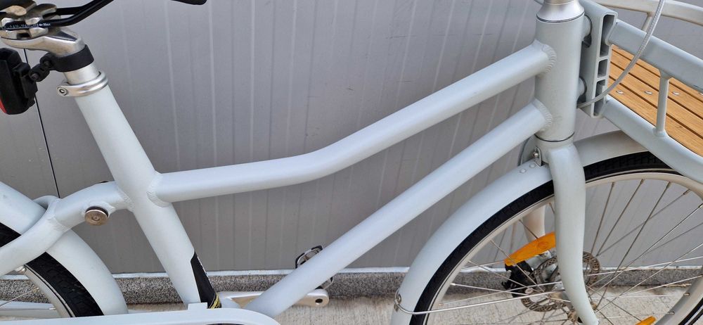 Алуминиев дамски велосипед Dinabike колело с кошница 26"