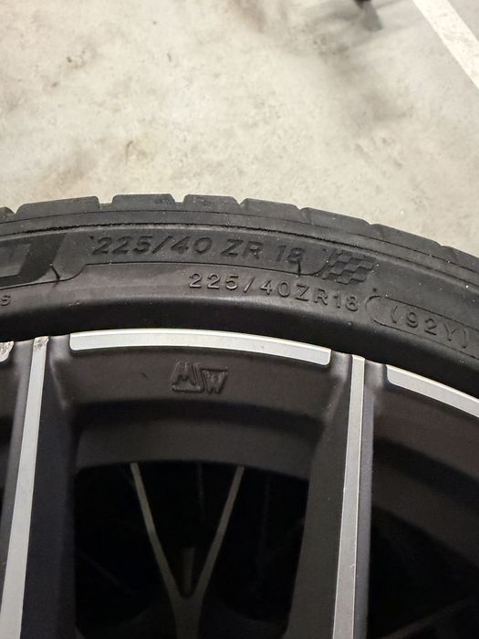 Jante OZ 5x112  8J ET35cu anvelope Michelin 225 40 R18