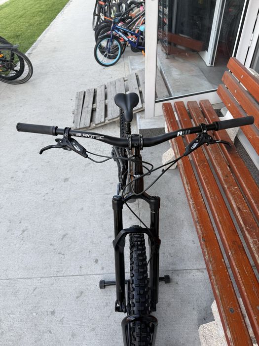 Планински велосипед Мекица SantaCruz 5010c Carbon 27.5/M