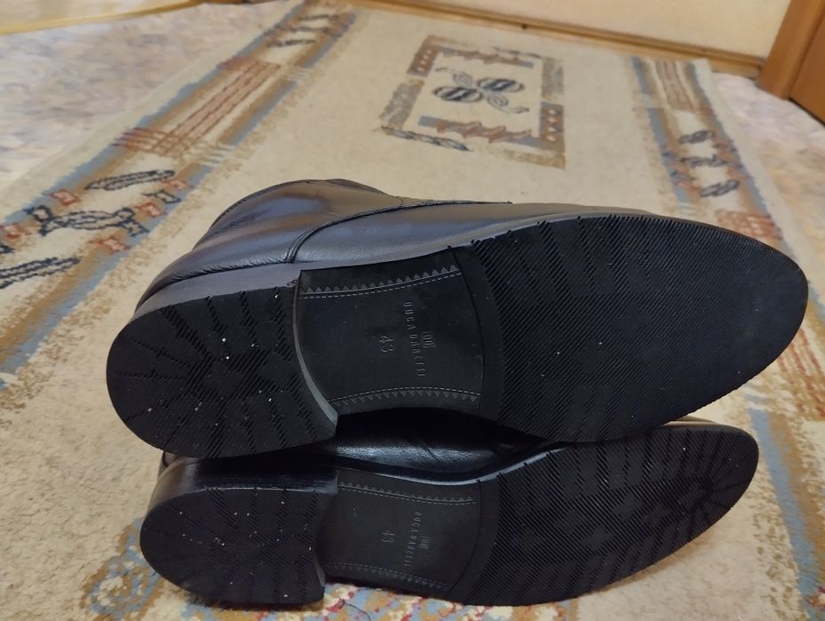 Продам зимние ботинки