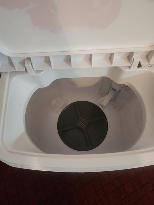 Стеральная машина малютка в очень хорошем состоянии.