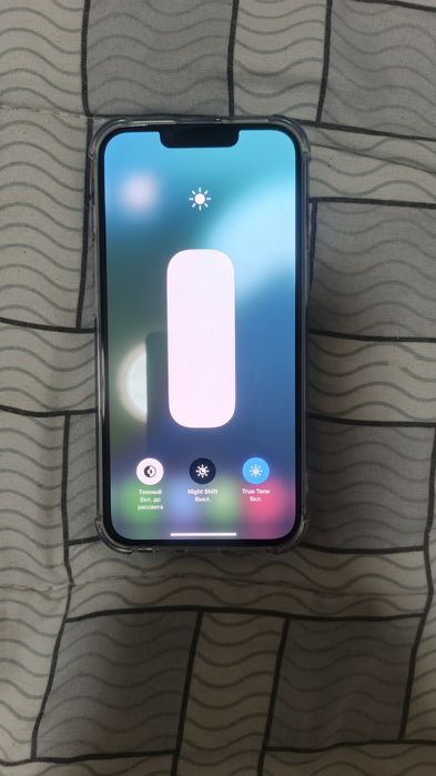 Продам айфон 13 без ремонта.