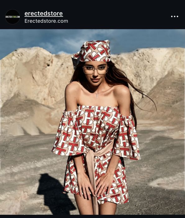 Рокля Totally erected