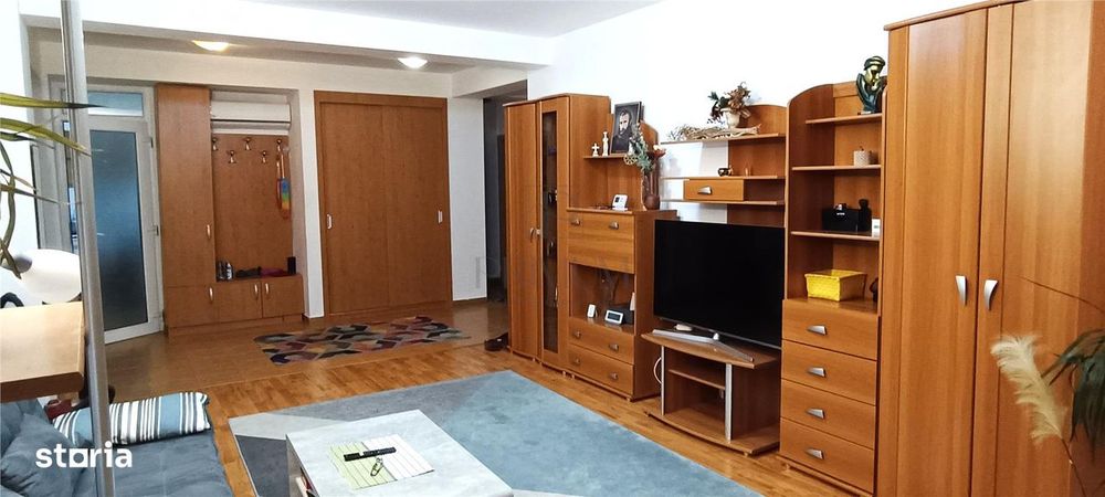 Aradului - Lift - 4 Camere - 2 Bai - Decomandat - Centrala - Clima - L