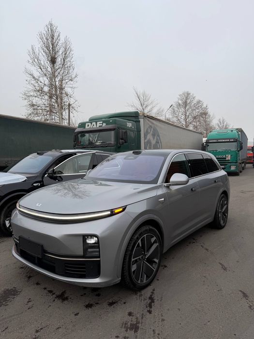 Li 7 ultraa silver/orange srochno