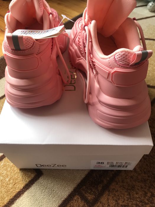 Сникърси/ маратонки