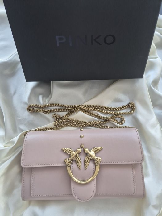 Чанта Pinko с кутия.