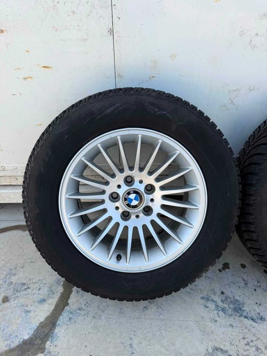 Продавам Style 61 със зимни гуми Goodyear