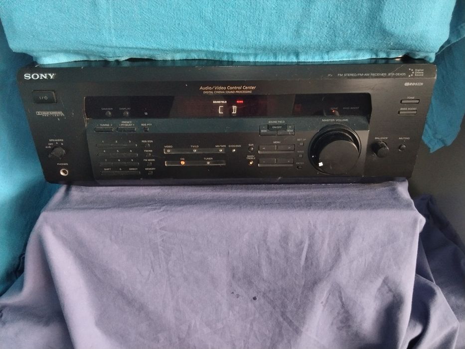 много як и качествен оригинален усилвател-рисиивър Сони-200 ватов