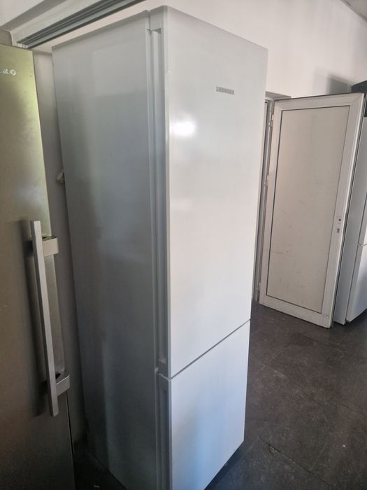 Хладилник с фризер Liebherr A++ No frost 200 см 380 литра