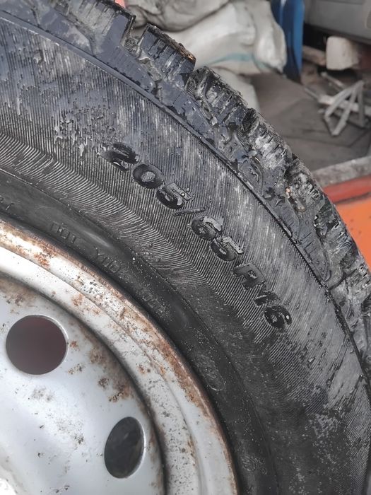 Продам колеса на ниву