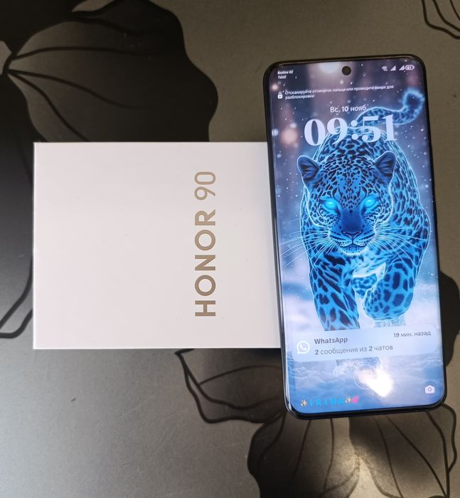 Продаю телефон Honor 90