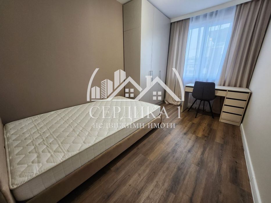 Дава се под наем Четиристаен апартамент в София, Кръстова вада - 130 кв.м за 1495.83 € - Снимка #8