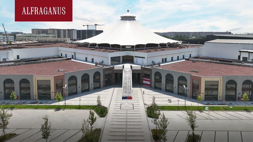 Помешение под магазин бутик офис ( высота потолков 6 метров)