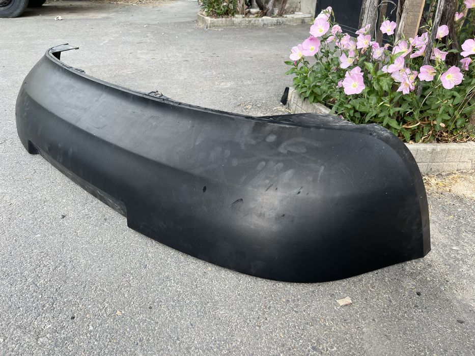 Задна броня за ГОЛФ 5