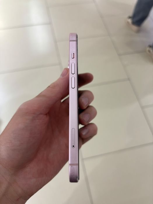 iPhone 15 128гб в хорошем состояний