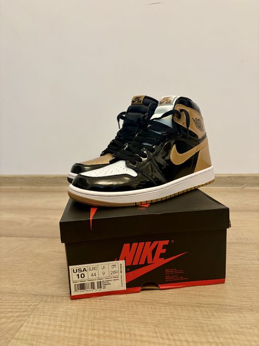 Vând Jordan Retro 1 Gold Toe