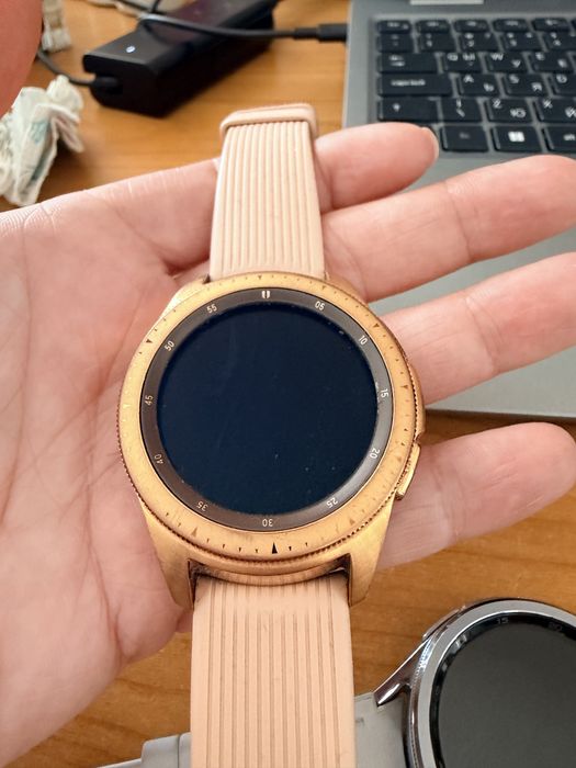 Samsung Galaxy 6 47mm + подарък