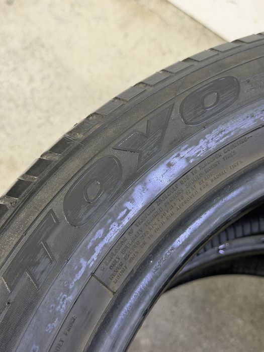 225/55/18 комплект TOYO