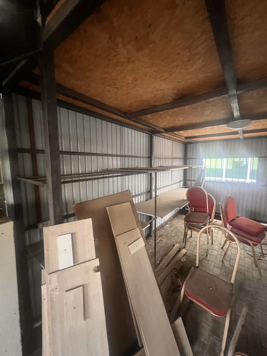 Отдам даром дрова, холодильник, костыли